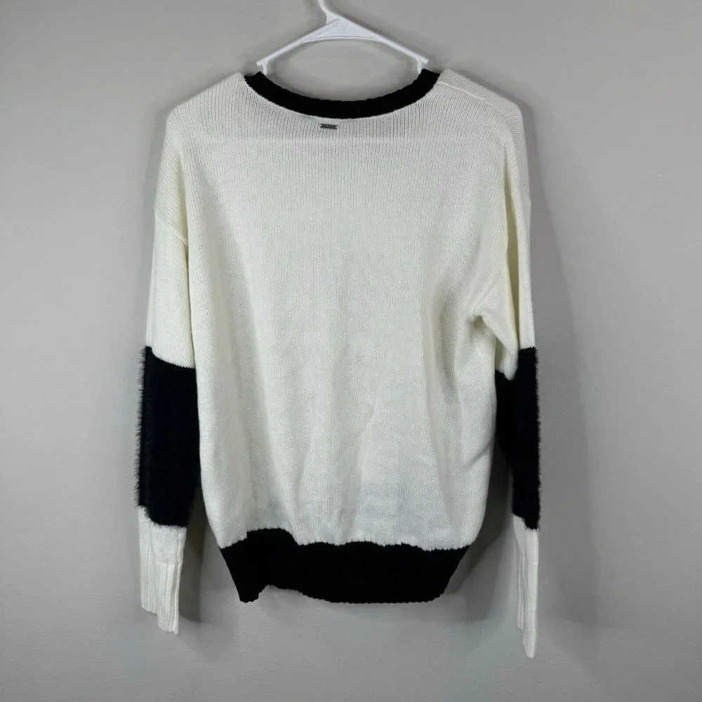 DKNY Sweater Womens Size XS Off White Black Fuzzy Textured Fall Winter‎ NWT - Picture 7 of 8